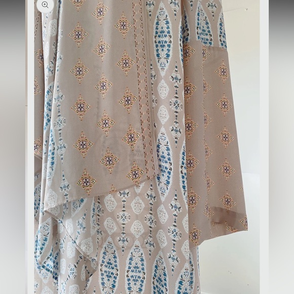 BCBGMaxAzria  Kyndal Tapestry Asymmetrical High-Low Dress size M Boho Chic Party - Picture 6 of 11